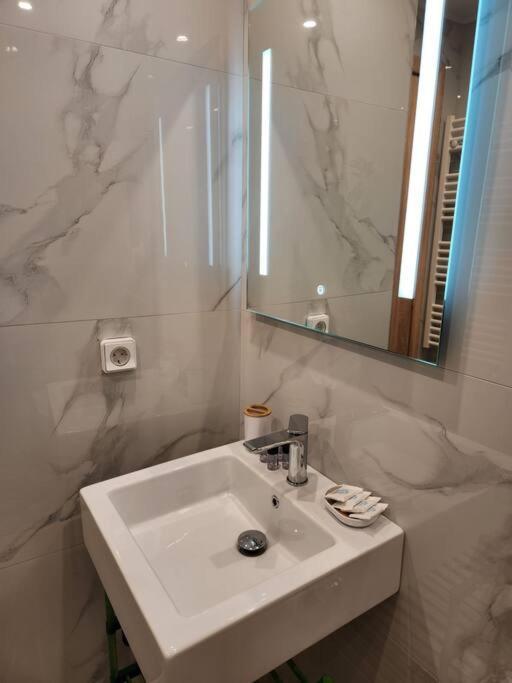 Apartament Lux House Attiki Vipgreece Ateny Zewnętrze zdjęcie